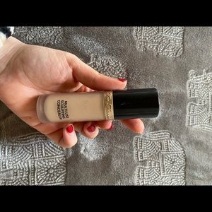 Too faced born this way concealer in snow